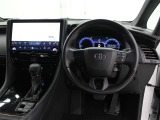 運転席廻りです。