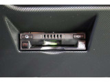 ボイスタイプのETC2.0搭載。高速道路出入口もスマートに通過!今やマストアイテムですね。納車前には使用できるようにセットアップさせていただきます。ETCカードの取扱もしておりますのでご相談ください。