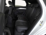 ご納車前に行います点検100項目におきまして、専用のテスターやツールを用いて細かな診断を行います。