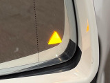 ●ブラインドアシストセンサー:視角からの車を感知し、ドライバーが車線変更を行う際に、警告音と共に注意を促してくれる安全支援機能です!