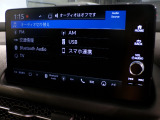 CD、DVD、Bluetooth、AM、FM、AUX、スマートフォン接続ができます。