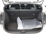 広々としたラゲージスペースを備えています。大きなものや長さのある荷物もしっかりと積み込めます。