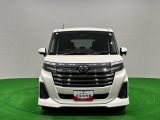 煌くメッキフロントグリルとスポーティーさが際立つ洗練されたスタイル。トールカスタムが入荷致しました。