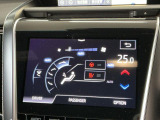 【オートエアコン】AUTOボタンを押してお好みの温度を設定!快適な室温でドライブをお楽しみいただけます♪