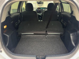 普段のお買い物や通勤、送迎等に十分な荷室スペースを確保しております。セカンドシートを倒すと、大きな荷物の積載も可能です♪