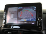 お車選びをお楽しみ頂けるよう、在庫車の展示スペースを十分に確保しております。