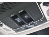 サンルーフ装備のお車です!晴天時に開放して、ドライブをより一層楽しむことが出来ます!