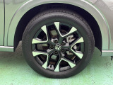 フロントタイヤ/運転席側