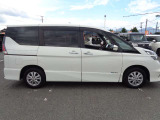 お車は買って終わりではありません。なぜなら車は壊れないという事がないからです。「安さ」だけでなく「安心」=購入後の点検・修理・トラブル対応こそ私達の強みです。