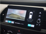 ◆リアワイドカメラシステム◆3種類の表示で後方確認をサポート♪セレクトレバーを「R」の位置に入れるとカメラ画像に切り替え。ノーマルビューでは従来のリアカメラと同様の標準的なビューで表示します!