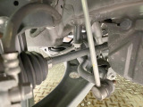 お車を安心してお乗りいただく為には、足回りの定期点検が欠かせません。サービスサポート(有償保証)では無料点検もご提供しており、安心のカーライフをお過ごしいただけるサポート体制が整っています。
