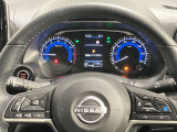 【プロパイロット】アクセルとブレーキをコントロール!カーブでも走行車線の中央を走行する手助けをします!