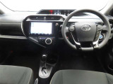 ぜひ展示車の運転席に座ってみてください。