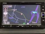ナビゲーションはフルセグTV対応のGathers純正メモリーナビを搭載しています。Bluetoothオーディオ機能がありますので、スマートフォンなどの音楽も再生できます。