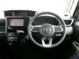ご購入の車両には、ご納車前に室内の除菌・消臭を施行いたします。※ただし、すべての臭いを消臭できるわけではございませんので、あらかじめご了承ください。
