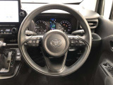 ハンドルは車を運転する上で、ずっと握っている重要なパーツです。手にフィットする物がいいですよね♪