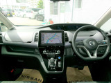 セレナ 1.2 e-POWER ハイウェイスターV 