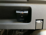 ETC車載器付きです♪高速道路をスイスイと通過!で、キャシュレス!クルマは料金所をノンストップで通過することができます☆