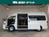 スライドドアは片側手動式です。