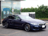 BMW在庫保有台数常時100台以上!ご来店の際はBMW本店(厚木市下荻野140-1)にご来店ください!弊社自慢の全天候型ショールーム!BMW在庫保有台数常時100台以上ございます!