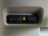 有料道路のレーン通過に便利なETC2.0車載器を装着しています。ご利用にはセットアップが必要となります。