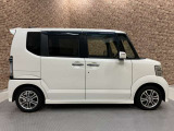 ■充実のアフターサービス■ 車の販売はもちろん、自社整備工場・自社鈑金工場・オイル交換&点検専門店舗を完備しておりますので納車後もお客様のカーライフをトータルでサポートいたします。