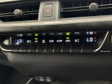 オートエアコンは温度を設定するだけで、自動で風量などを設定してくれます。運転しながら操作も必要ないので、安全性も向上します。