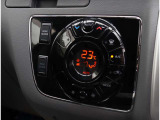 入庫時・販売時・納車前に、弊社基準の68項目に及ぶ点検整備を実施しております。