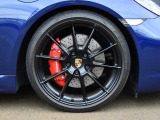 20インチ 718 Sport ホイール(サテン ブラック塗装) ヘッドライト クリーニング システム カバー(エクステリア同色塗装)