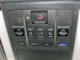 両側電動スライドドアで狭い所でも乗り降り楽々です!
