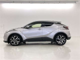 色は人気のメタルストリームメタリックです。