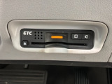 いまや快適なカーライフに欠かせないETCが付いています。