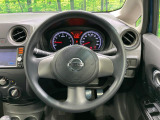 インテリアに合わせたデザインのステアリングは、運転される方のことも考え、運転しやすい形状、大きさです。是非一度、実際に触ってお確かめください。