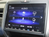 ナビゲーションは純正9インチメモリーナビ(VXM-237VFNi)を装着しております。AM、FM、CD、DVD再生、Bluetooth、音楽録音再生、フルセグTVがご使用いただけます。
