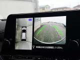 アラウンドビューモニター搭載で運転席からクルマの前後左右の状況を確認できます。