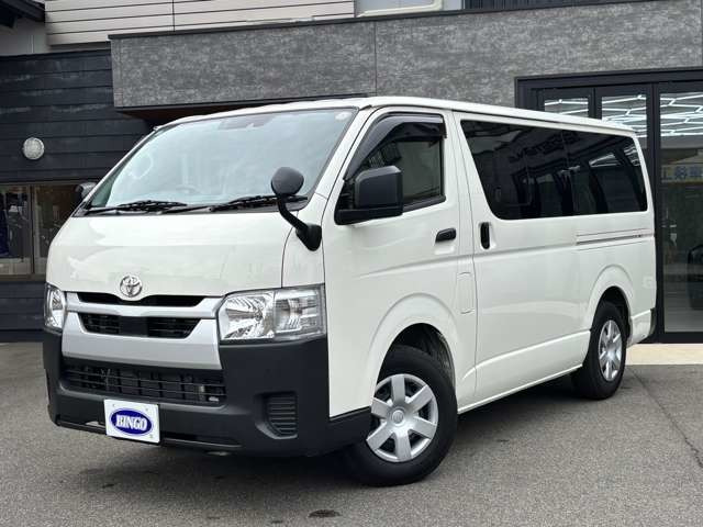 トヨタ ハイエースバン 