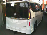 セレナ 1.4 e-POWER ハイウェイスターV 