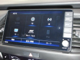 ナビゲーションは純正9インチメモリーナビ(VXU-225FTi)を装着しております。AM、FM、CD、DVD再生、Bluetooth、音楽録音再生、フルセグTVがご使用いただけます。
