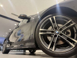 サービスにはドイツ本国と同様に教育と訓練を受け、BMWを知り尽くした「マイスター」が数多く在籍しております。360度による納車前点検整備で、お客様に安心と安全をお届けいたします。