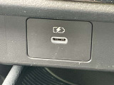 前席USB電源です。