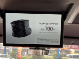 後席モニターも付いてますので後部座席の方もTV等をご覧いただきながら、ゆっくりとくつろいでいただけるかと思います☆