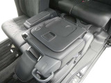 【シートアレンジ可能】ゆとりあるワイドな車内空間は、ドライブを始め買い物やレジャーなど、幅広く活躍します。一人でもみんなとでもお出かけを楽しみましょう!