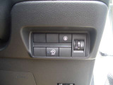 運転席の右下にスイッチ類がまとめられています。