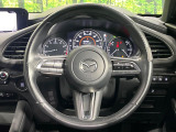 【ステアリングスイッチ】運転中、前方から目線をそらすことなく、オーディオ等の操作が可能な便利機能!安心&快適なドライブを演出してくれます♪