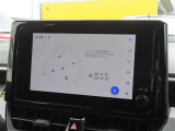 ディスプレイオーディオ(コネクティッドナビ対応)搭載。Tコネクトご契約で2031年3月までナビ機能が無償で利用できます。期限到来後は有償で継続可能です。(車載ナビは非搭載)
