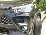 【シーケンシャルターンランプ付きLEDヘッドライト】人気の『流れるウィンカー』付きのLEDヘッドライトを装備♪高級感はもちろん、点灯時は存在感たっぷりで他車からも認識されやすく安心です。