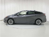 プリウス 1.8 S ツーリングセレクション E-Four 4WD 