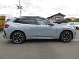 新車登録から5年目まで、最長4年間の走行距離無制限保証をご用意。ご購入後も安心が長く続きます。