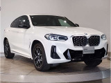 BMWのダイナミック且つエモーショナルなスタイルを印象付けるキャラクターライン(プレスライン)眺めているだけで溜め息の出る美しさです☆