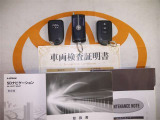 スマートキー&エンジンスターター付。取扱説明書とメンテナンスノートもあります☆品質評価シート付いてます!トヨタ認定中古車ライト!!